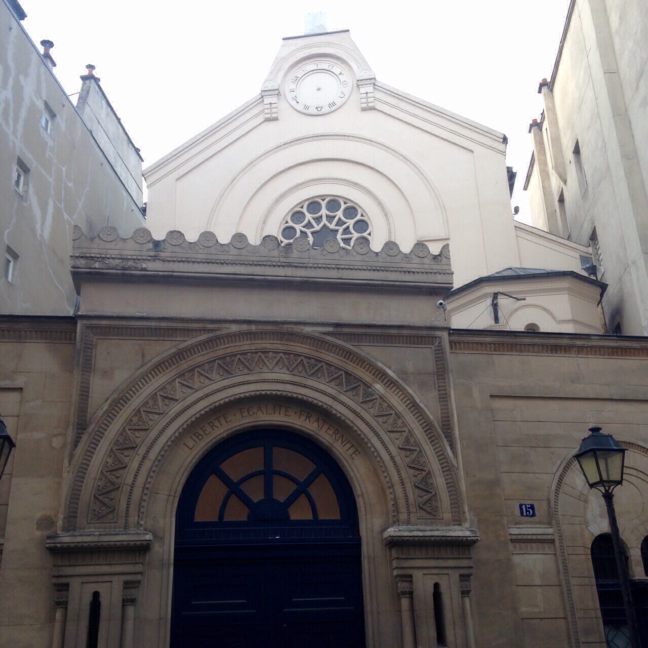 Facade de la synagogue Nazareth